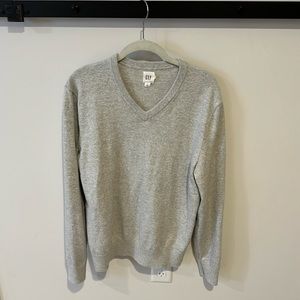 Men’s Gap V-neck Sweater